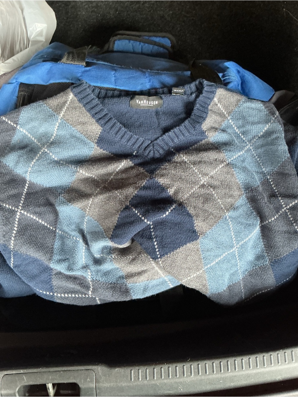 Van Heusen Men's Blue and Gray Argyle V-Neck Sweater
